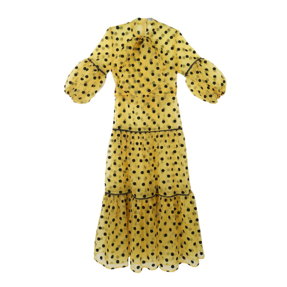 Quiet ladylike light yellow long dress