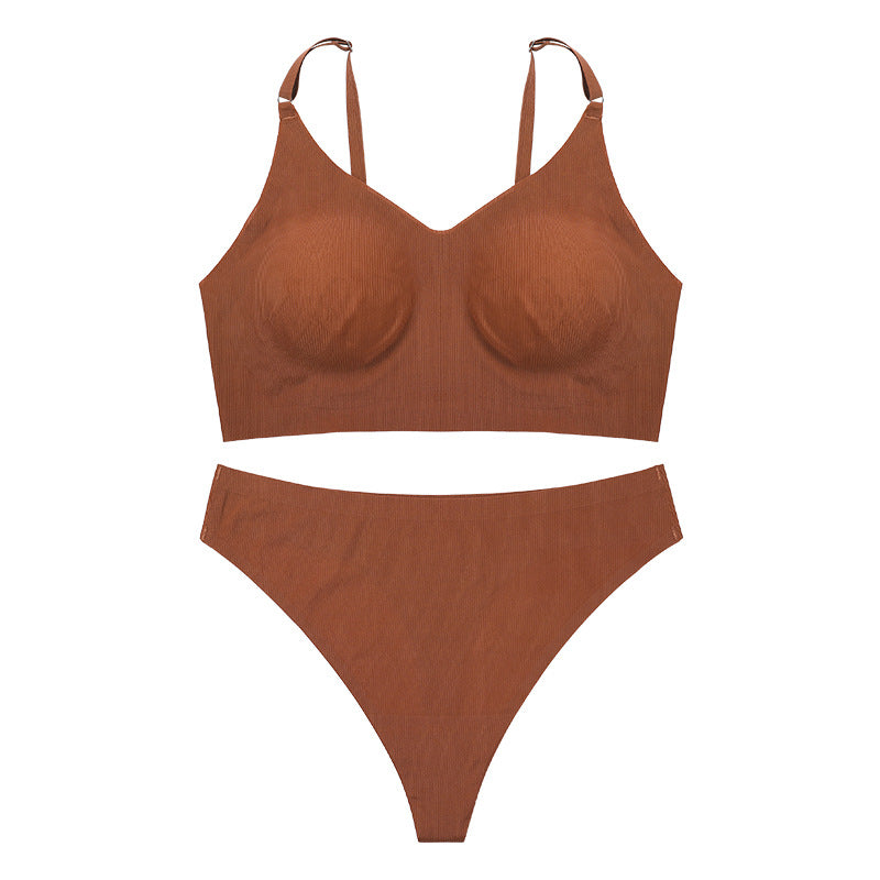 Big Breasts Showing Small Sports Thread Bra Set