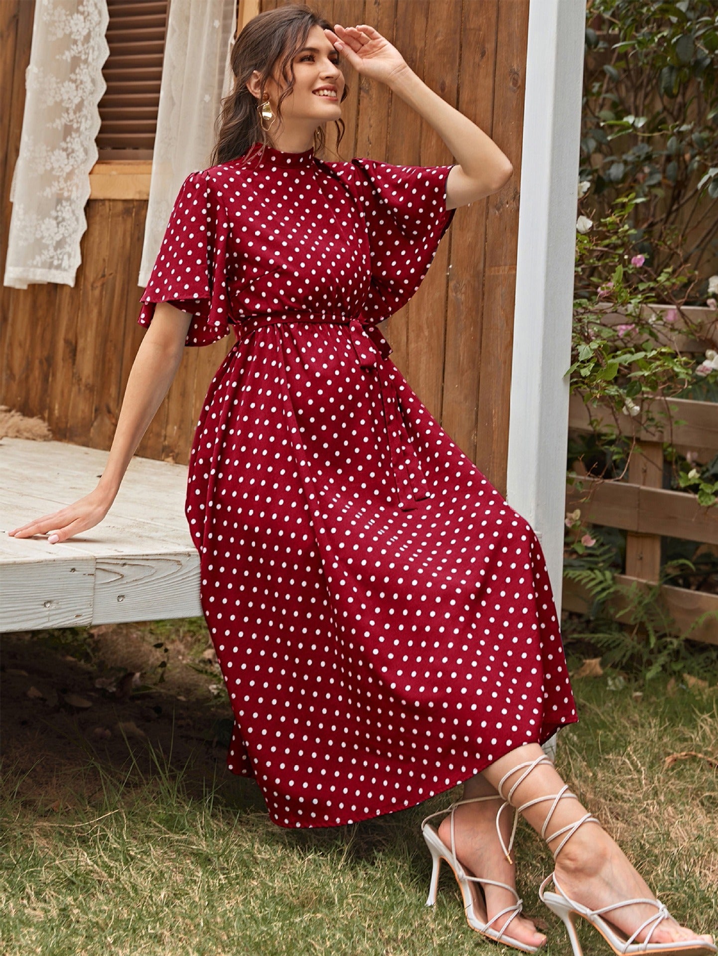 Maternity dress with straps