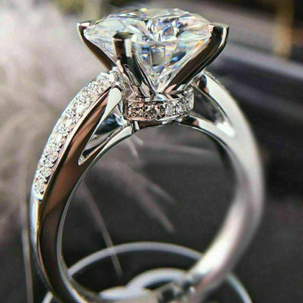 Luxury fashion four claw flower bud simulation diamond ring engagement and proposal ring